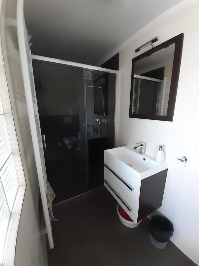 Apartment Adela Hluboka nad Vltavou Ngoại thất bức ảnh